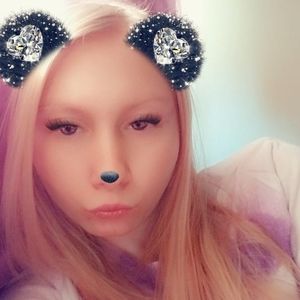 Meet your Posher, Whitney